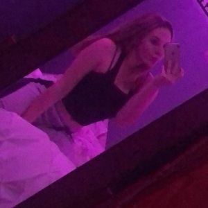 Meet your Posher, Brooke